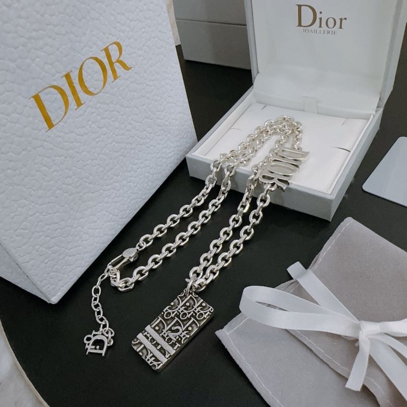 chr1st1an D10r necklaces